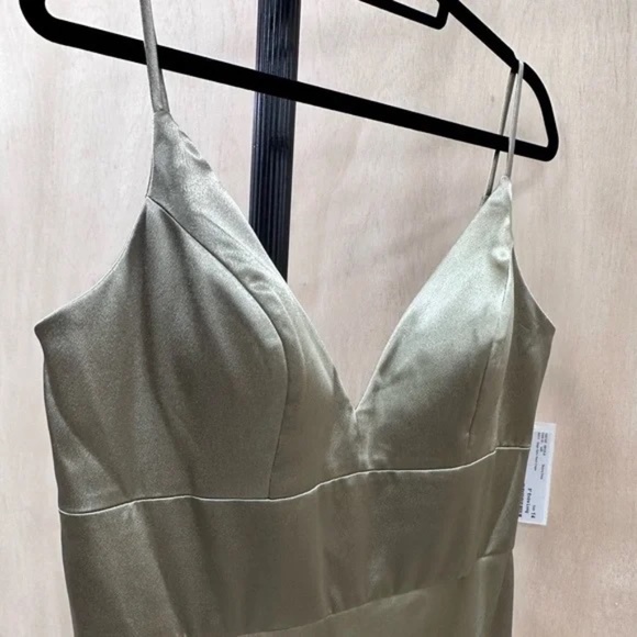 Jenny Yoo Brenna style Sage long cocktail gown/bridesmaid dress NWT sz 14 - Picture 3 of 16